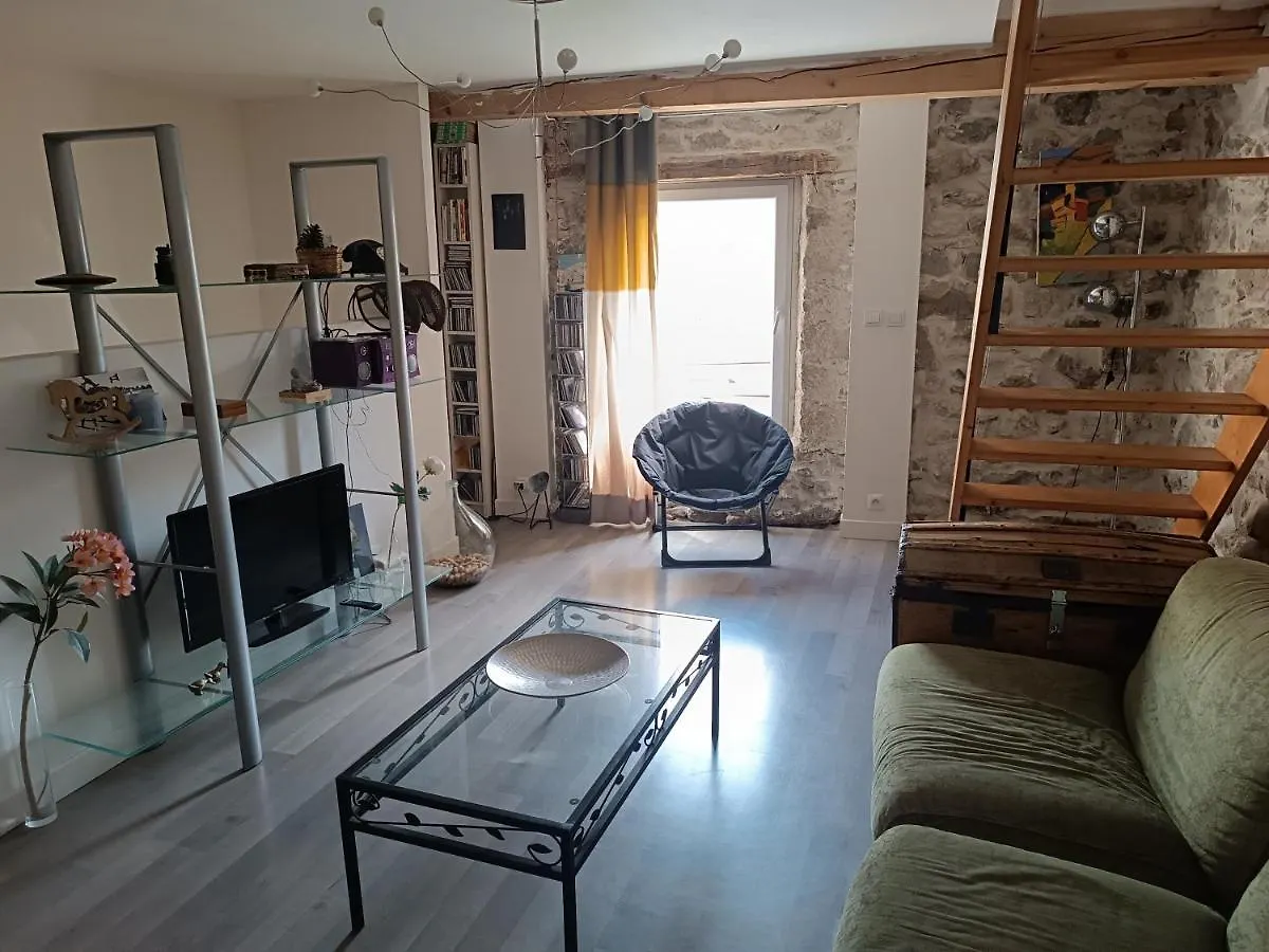 Charmante Maison Village Querigut Nyaraló